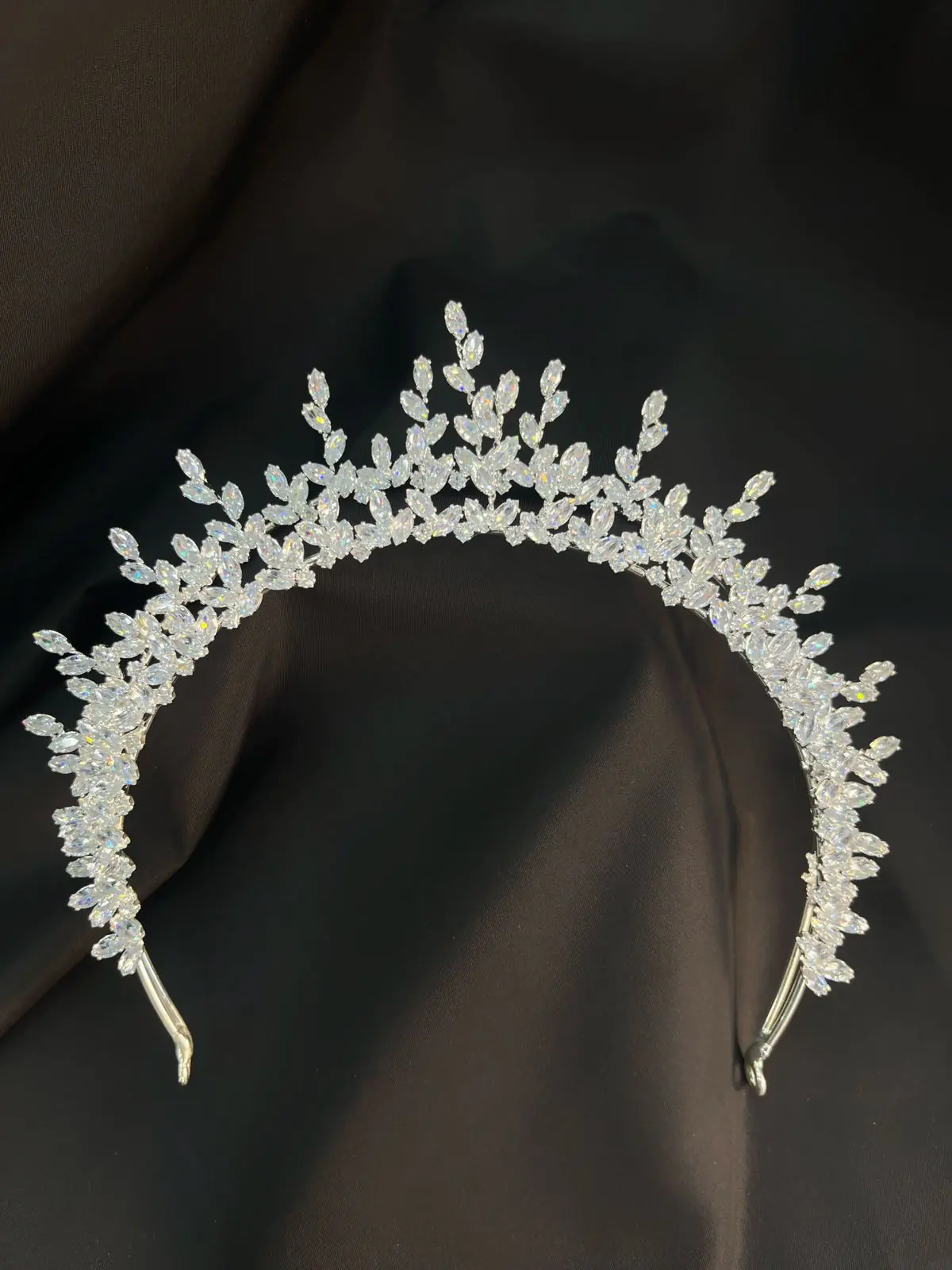 “Kami” zircon crown