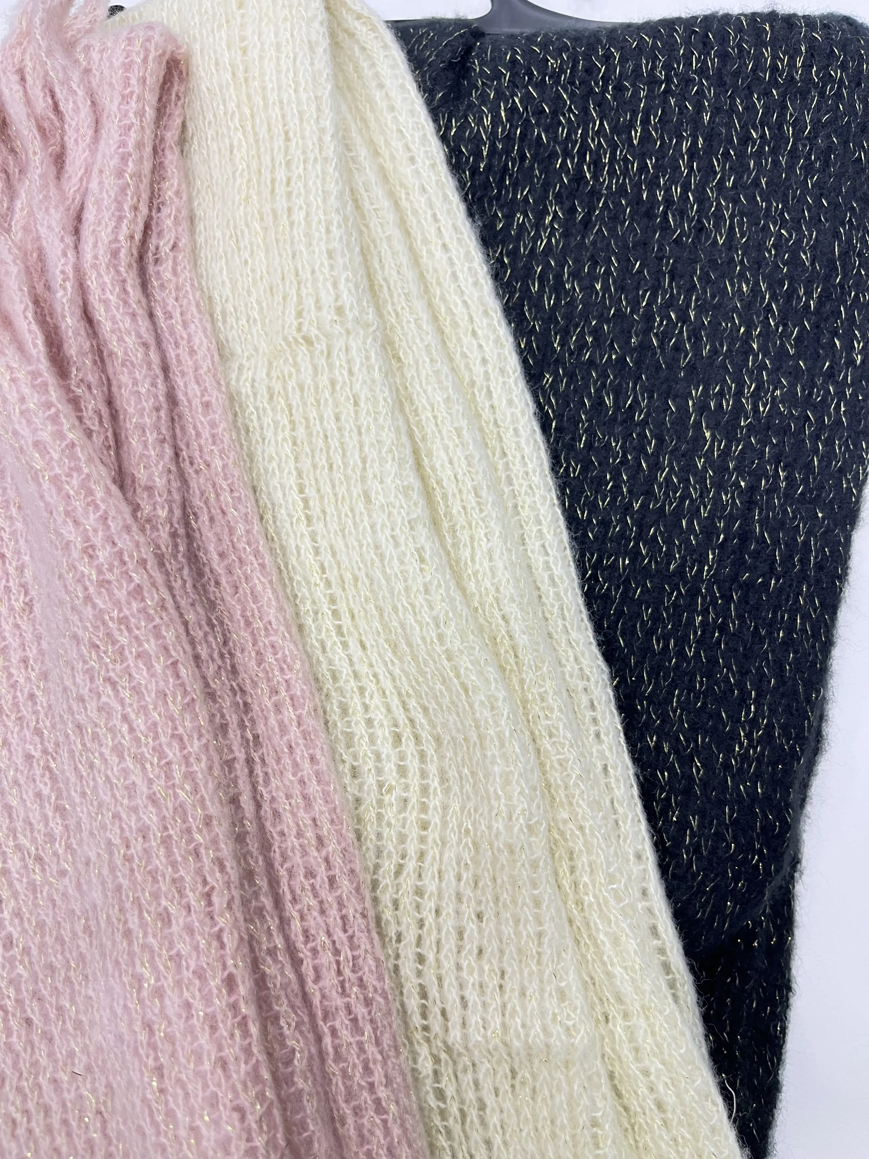 Wool scarf with golden shine — Scarf headpiece