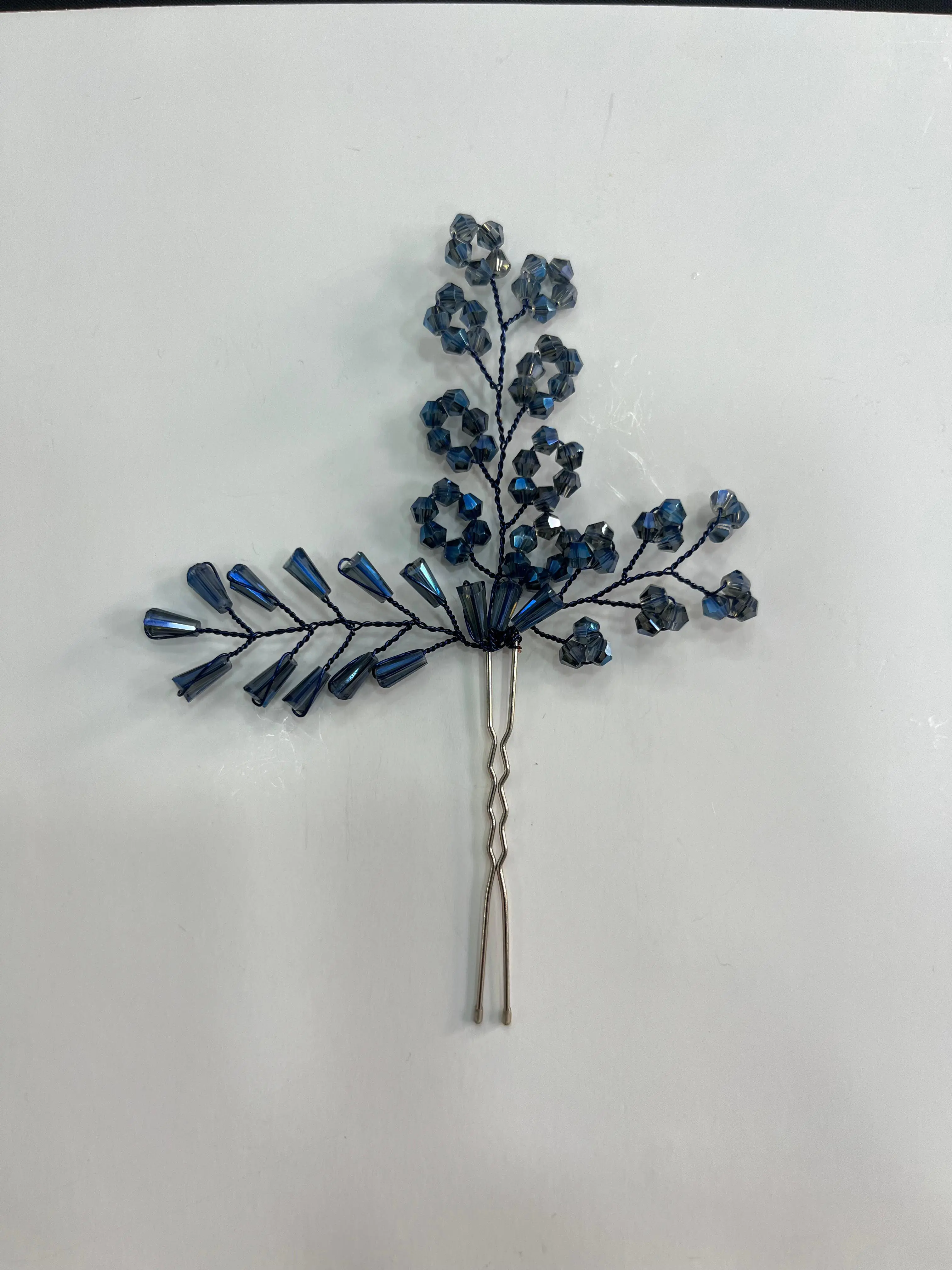 Lauretta pin