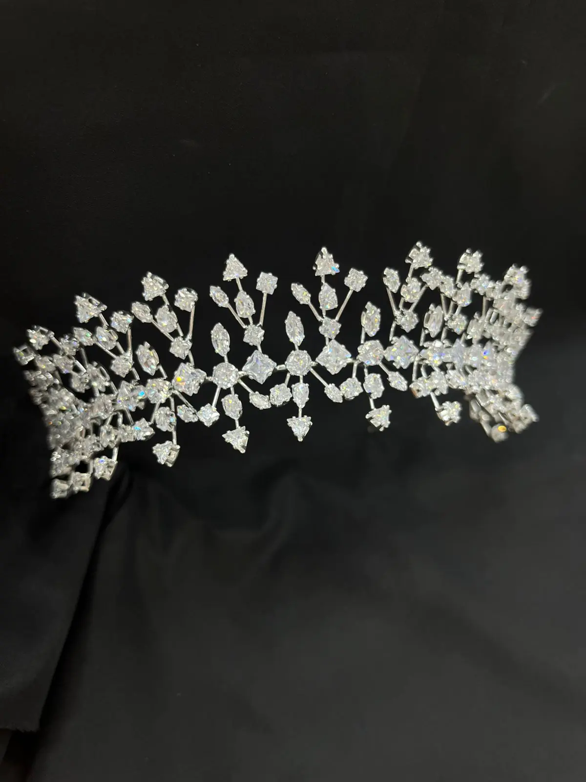 Maria Crown small