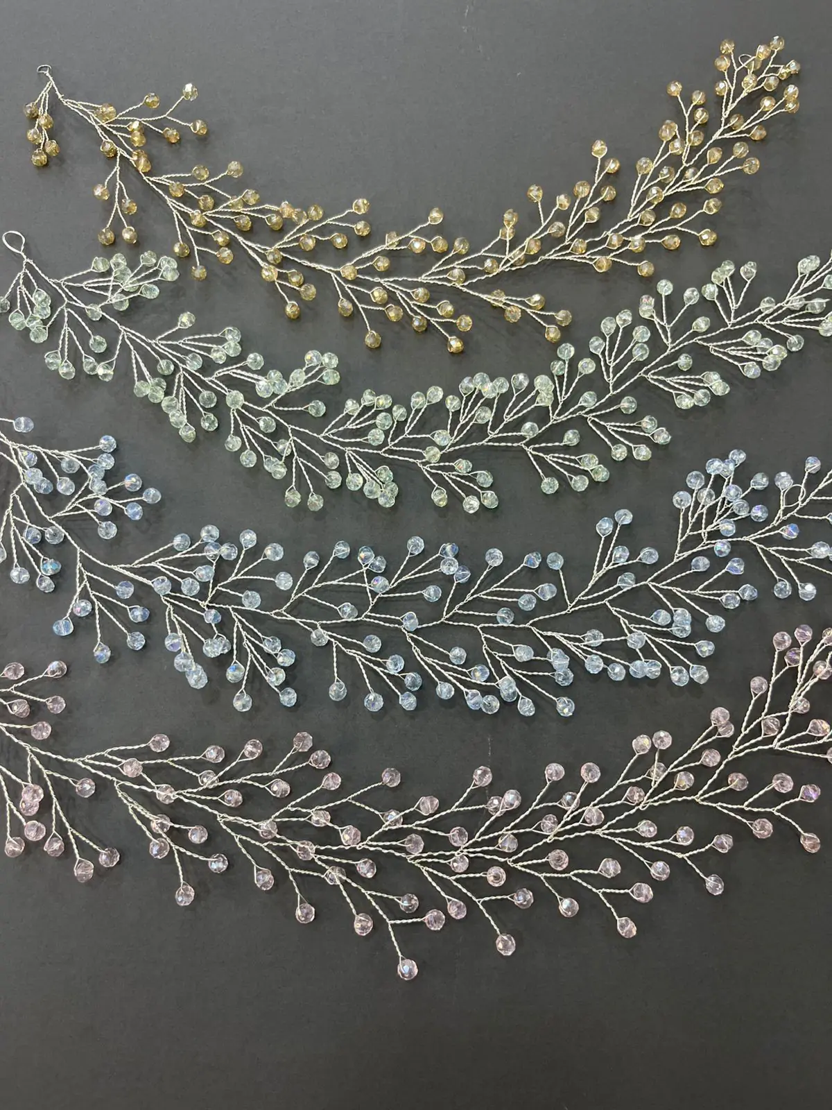 Regina flexible headpiece