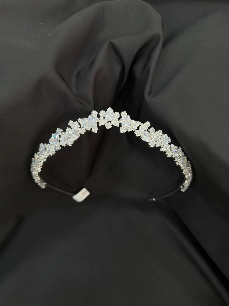 Marina Crown one row